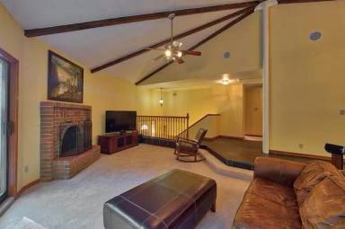 Main picture of 1515 207th Pl NE
