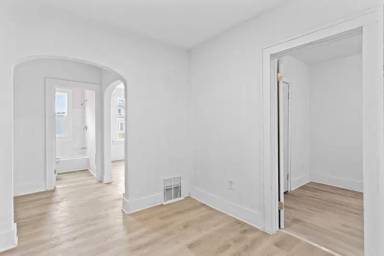 Main picture of 7405 Garden St