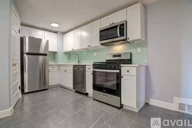 Main picture of 23 Langley Cir