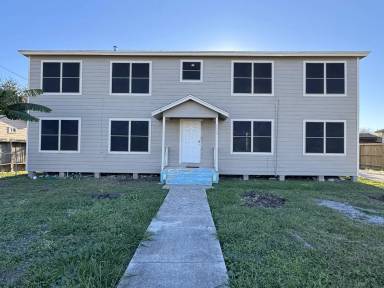 Main picture of 5410 Burton Ln