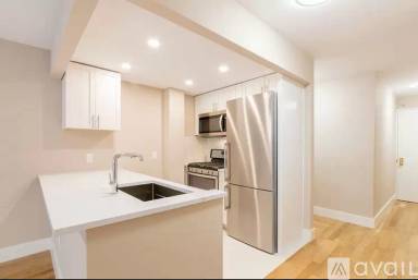 Main picture of 780 Columbus Ave