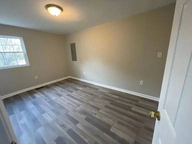 Main picture of 4111 Glory St