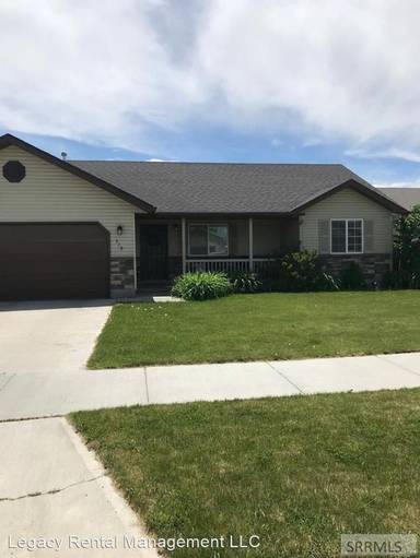 Main picture of 310 Oaktrail Dr