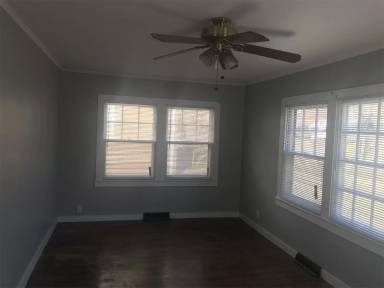 Main picture of 1214 57th Pl