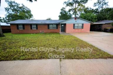 Main picture of 7771 Rolling Hills Dr