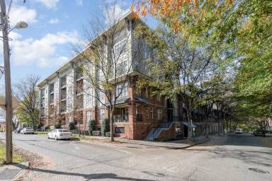Main picture of 1st Row Warehouse Lofts