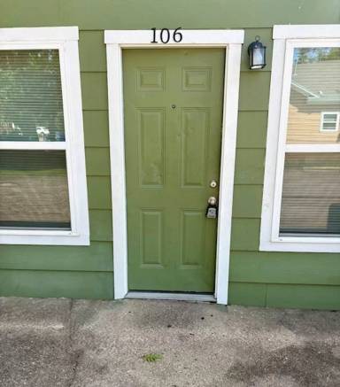 Main picture of 2600 Grim Ave