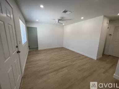 Main picture of 343 W Orange Ave