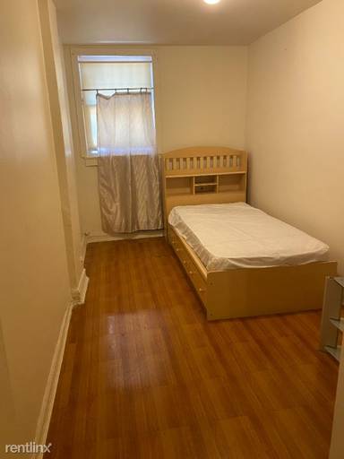 Main picture of 2002 W 11th St