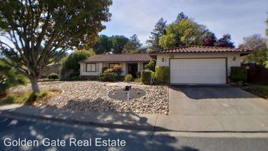 Main picture of 161 Castlewood Dr