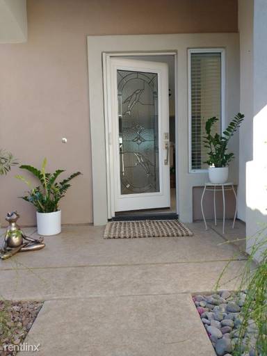Main picture of 78701 Rockwell Cir