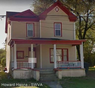 Main picture of 608 Harrison Ave NW