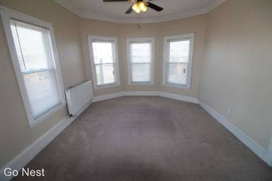 Main picture of 1058 Forest Ave