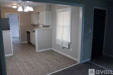 Main picture of 1523 W 17th St N