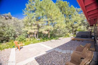 Main picture of 1298 Los Arcos Dr
