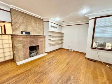 Main picture of 3810 Central St