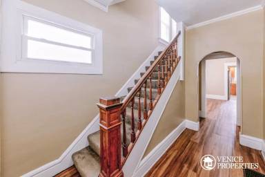 Main picture of 2188 Indiana Ave