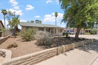 Main picture of 2116 W Garden Dr