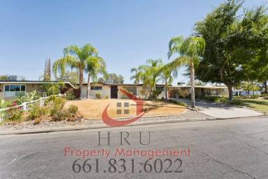 Main picture of 2705 Fordham St