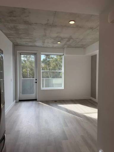 Main picture of 3660 Reynard Way