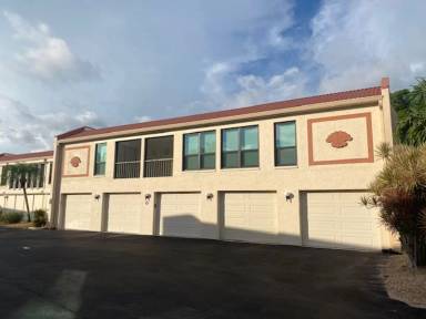 Main picture of 4000 SE 20th Pl