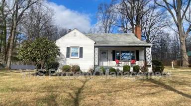 Main picture of 18135 Lee Hwy