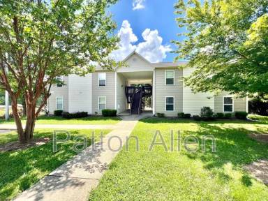 Main picture of 2 Zell Ln