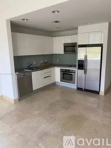 Main picture of 1050 Tower