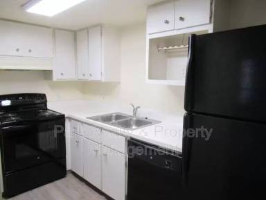 Main picture of Woodstream Falls Condominiums