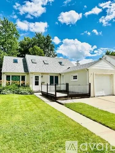 Main picture of 1715 W Reeve St