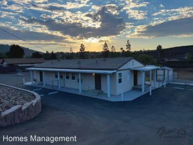 Main picture of 765 N Alda Dr