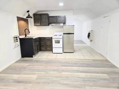 Main picture of 1025 Madison St