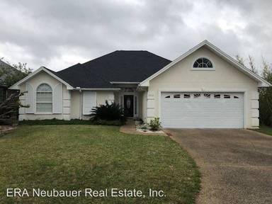 Main picture of 2516 Country Club Dr