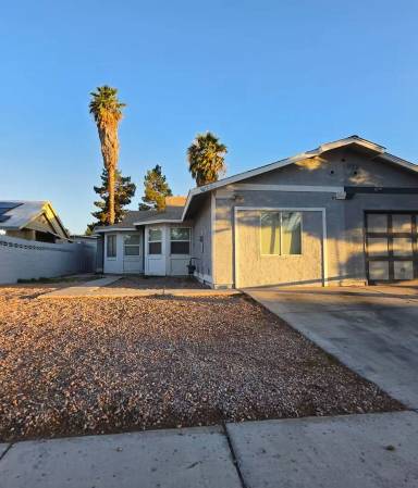 Main picture of 5615 Blue Sea St