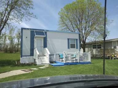 Main picture of 625 Beck Ave