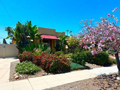 Main picture of 2316 Bancroft St