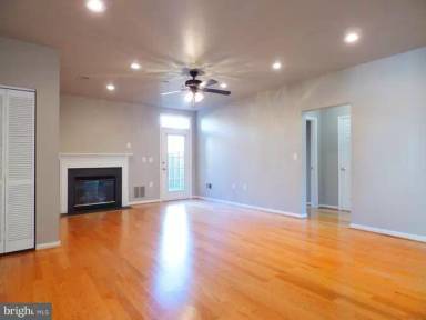 Main picture of 2486 Revere Ct