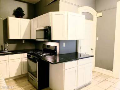 Main picture of 70 Brinkerhoff St