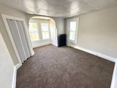 Main picture of 230 N 3rd St