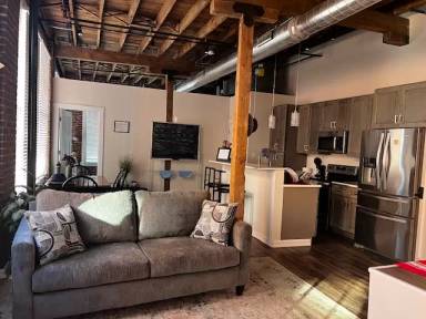 Main picture of 212 Morgan St