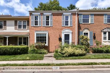 Main picture of 2050 Hopewood Dr