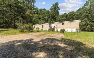 Main picture of 9037 Fox Run Dr