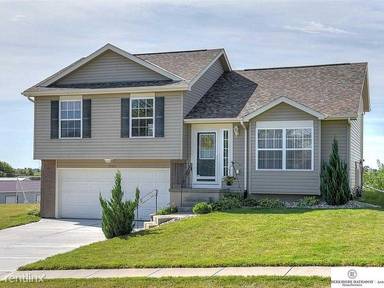 Main picture of 17903 Margo St