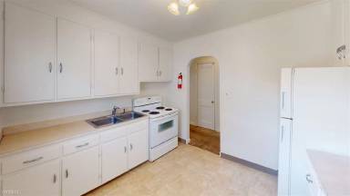 Main picture of 512 N 2nd St
