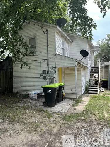 Main picture of 728 E 6th St