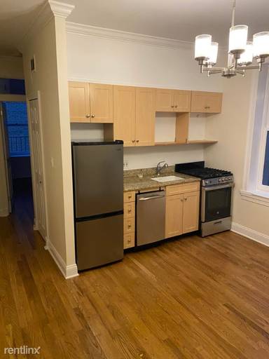 Main picture of 207 W 11th St