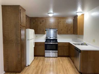 Main picture of 466 Baden Ave