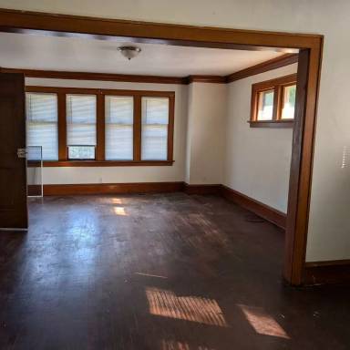 Main picture of 3031 N 46th St