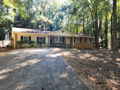 Main picture of 1130 Woodlands Rd