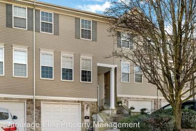 Main picture of 487 Fort Hill Cir
